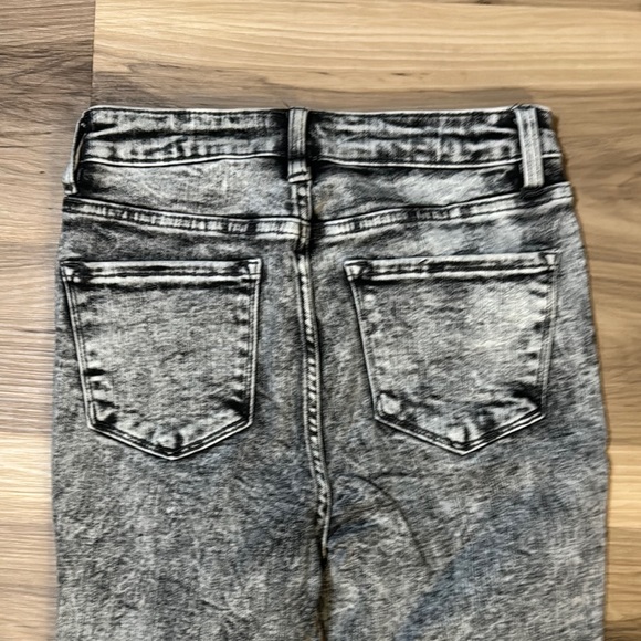 VERVET Distressed Grey Acid Wash Women's Jeans - Picture 8 of 9